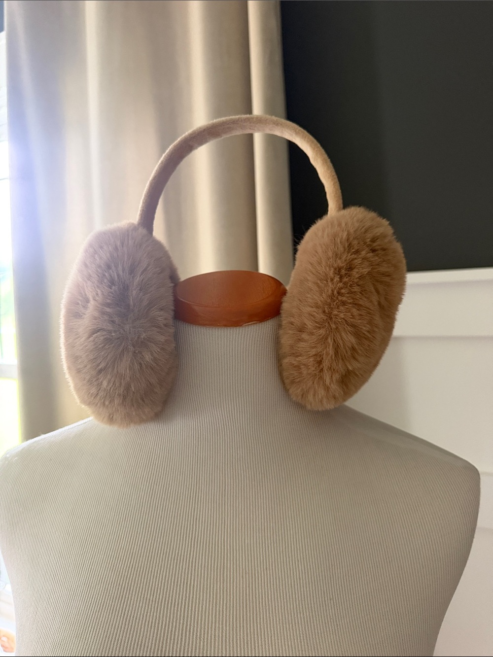 🎉Plush Tan Faux Fur Earmuffs - Women's Winter Ear Warmers